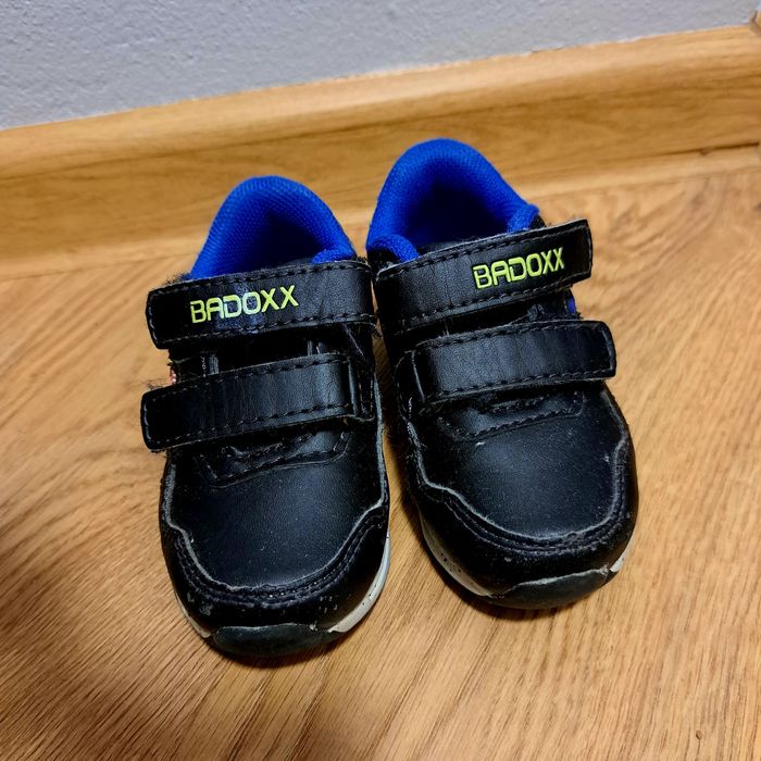 Adidasy na wiosnę dla chłopca 20