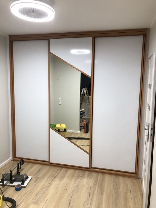 Oklejanie mebli, drzwi, okien, witryn