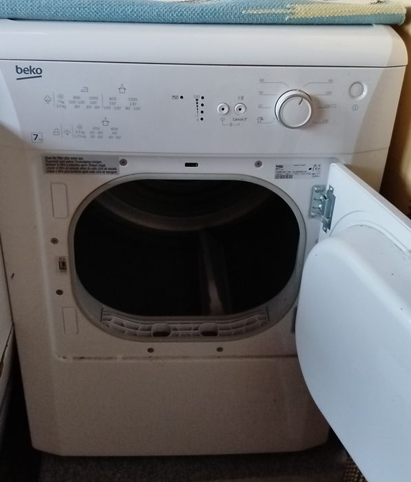 Máquina de Secar Beko com avaria