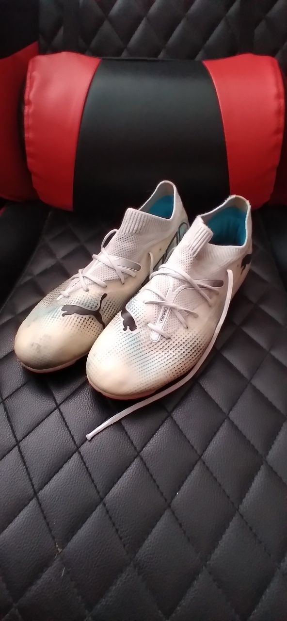 Korki Pumy Future rozmiar 37,5