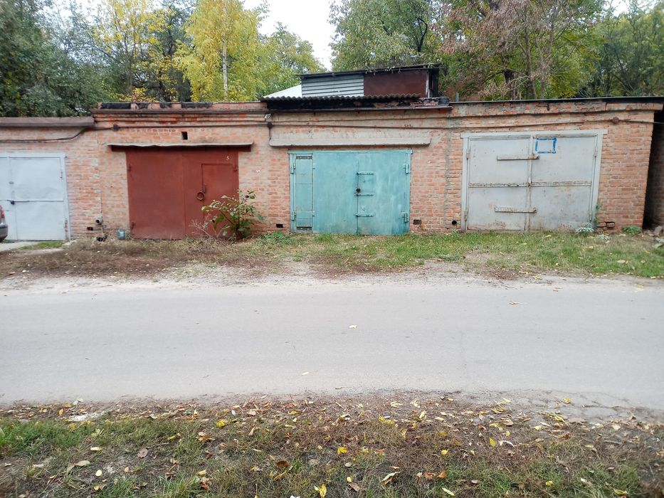 Гараж в аренду р-н Балакіна кооп.  Затонський