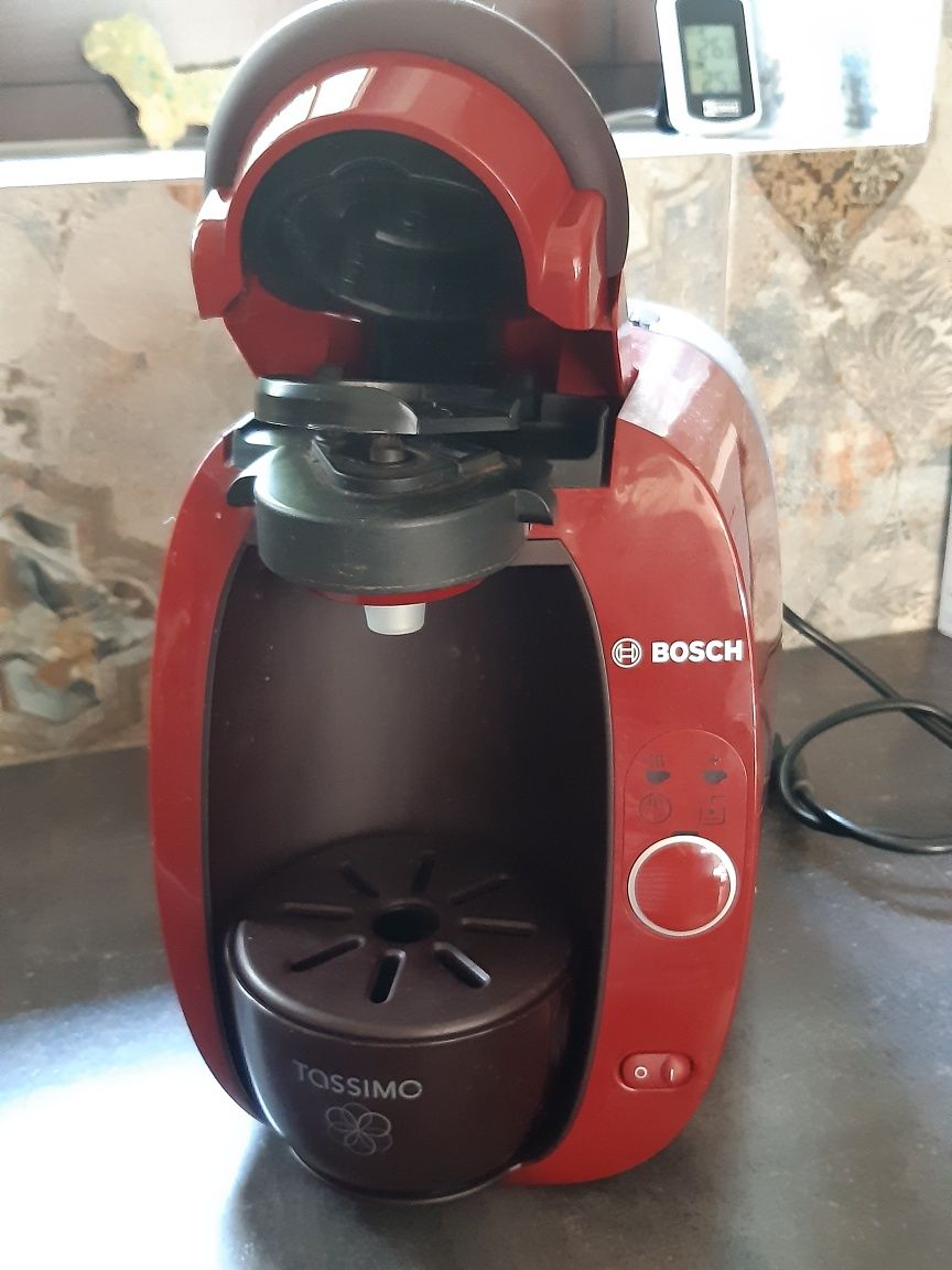 BOSCH CTPM02 TASSIMO ekspres na kapsułki czerwony bordowy