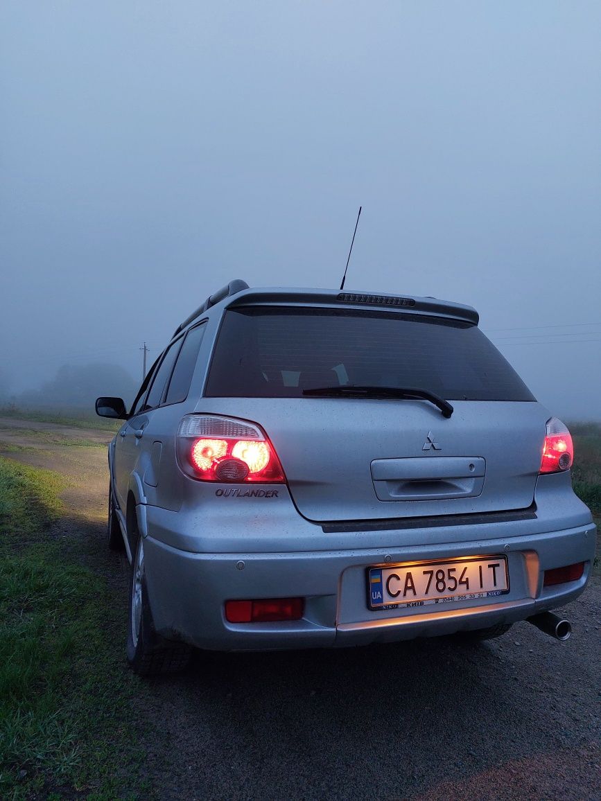 Mitsubishi Outlander 2007, 2.0 Газ.