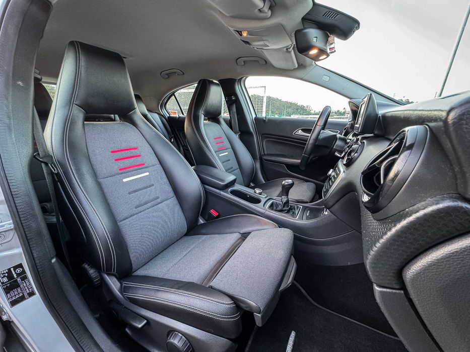 Mercedes-Benz A180 Urban Edition | Trato de Financiamento