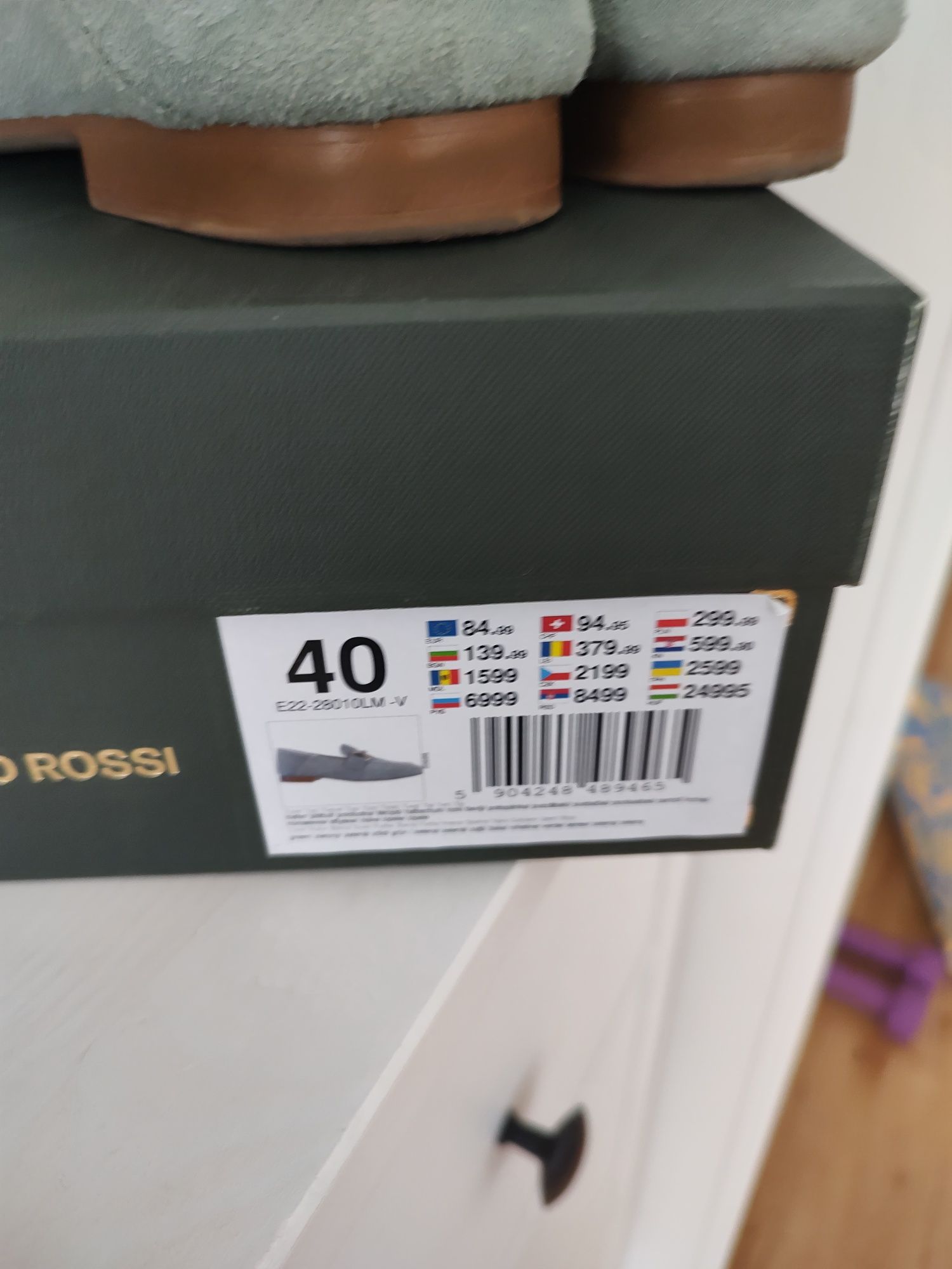 Pistacjowe mokasyny Gino Rossi rozm 40-41