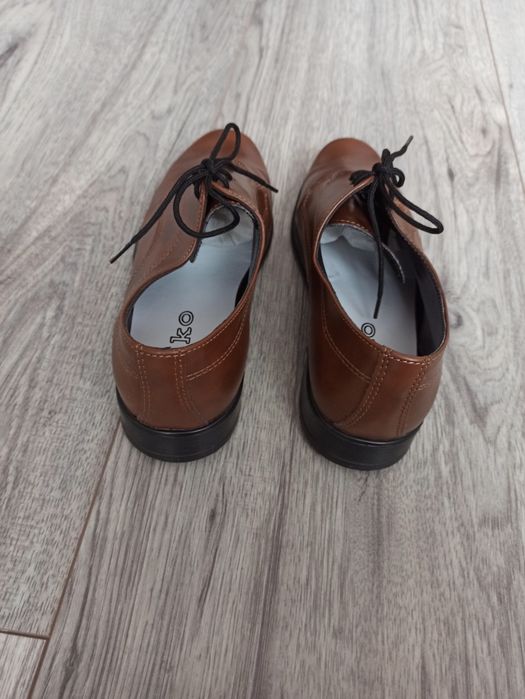 Buty komunijne Miko brazowe 33