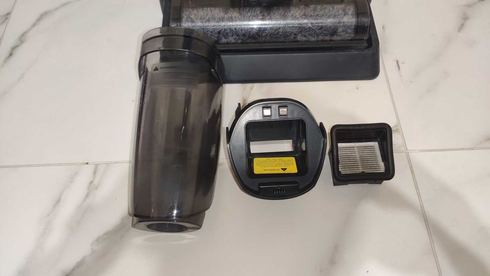 Пилосос акумуляторний вертикальний миючий Klarstein 10041383