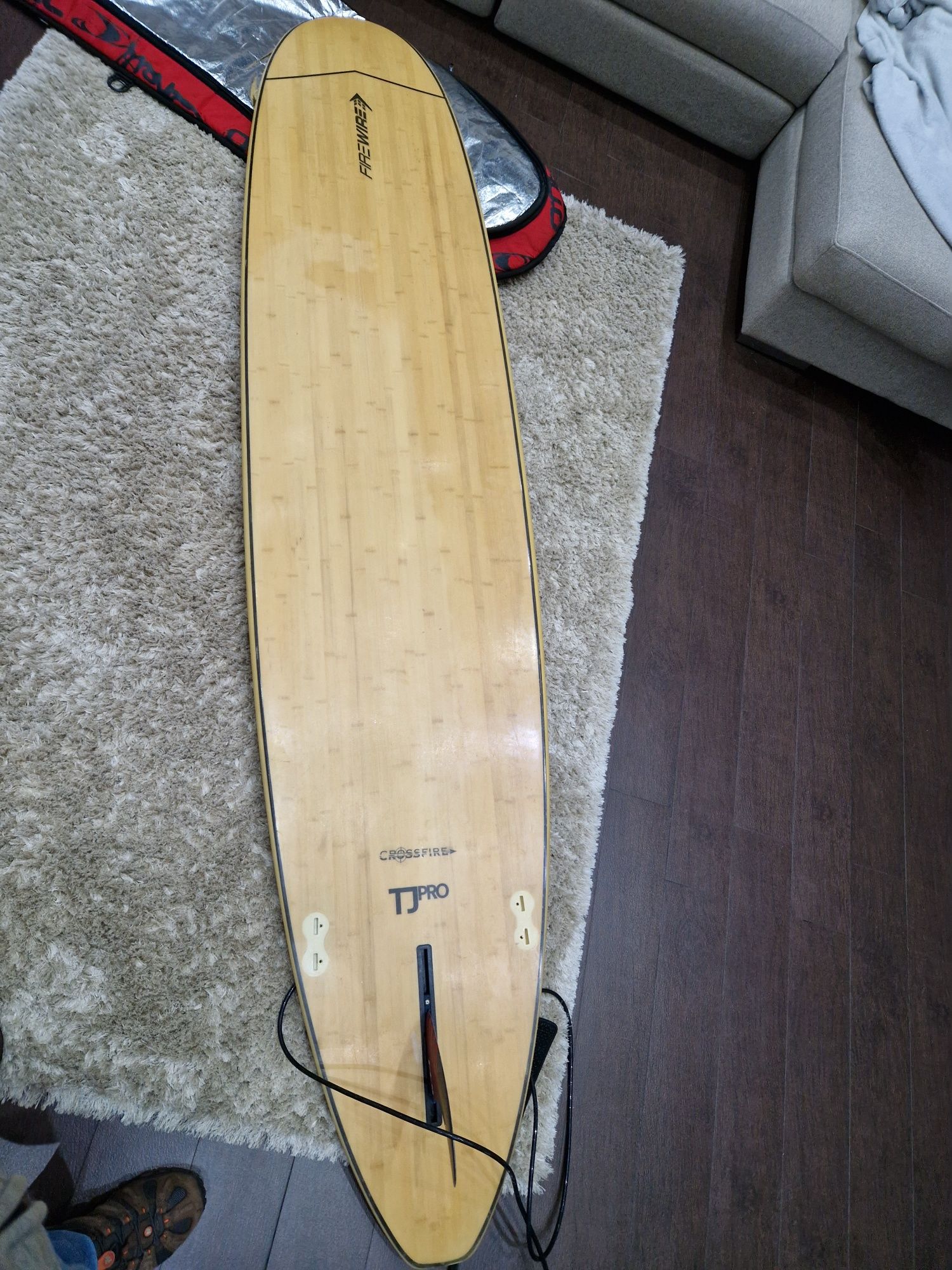 Longboard 9.0 firewire em bambu + saco oneil + fino fcs + shop novofcs