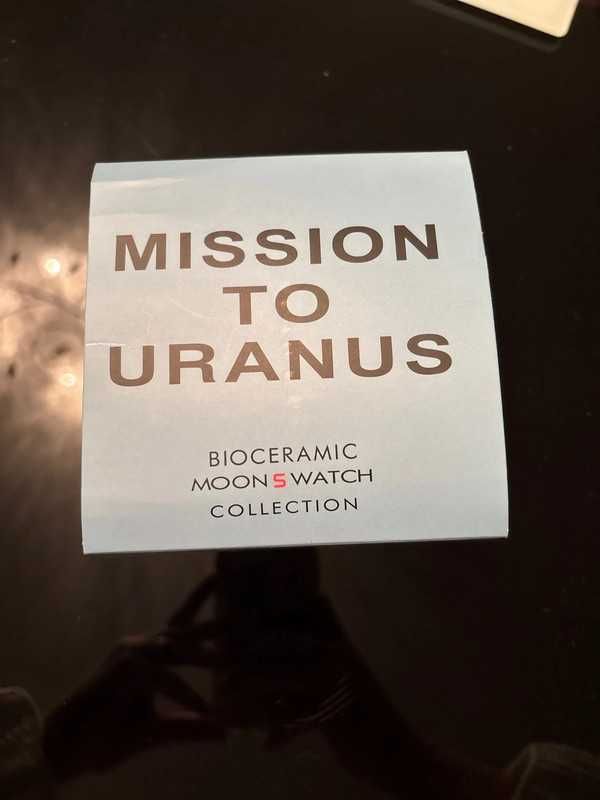 Omega x Swatch Uranus SO33L100 - Ekskluzywny Dostęp dla Klubowiczów