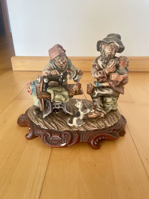 Figura de cerâmica Ar. Ce. Mi.