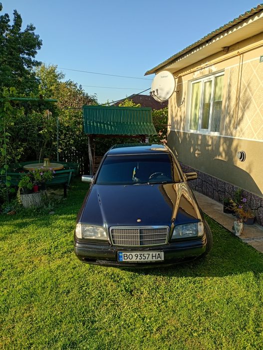 Мерс 180с в 202 кузові