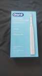 Szczoteczka soniczna ORAL-B Pulsonic Slim Clean 2000 Biały