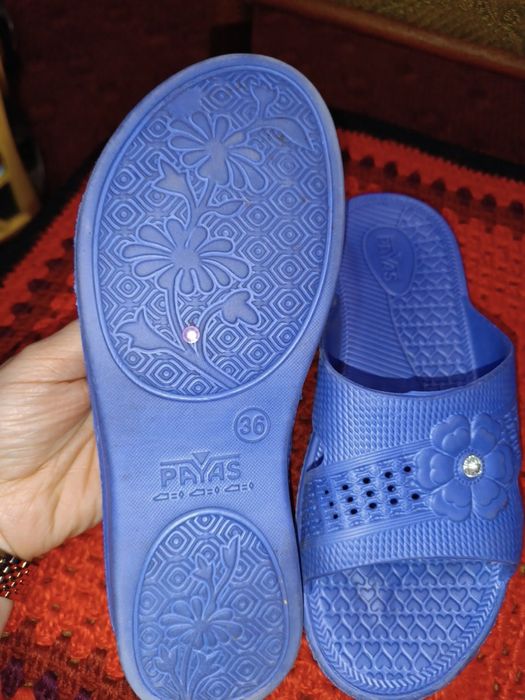 Резинові дитячі тапки