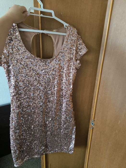 Гарне святкове плаття М-Л