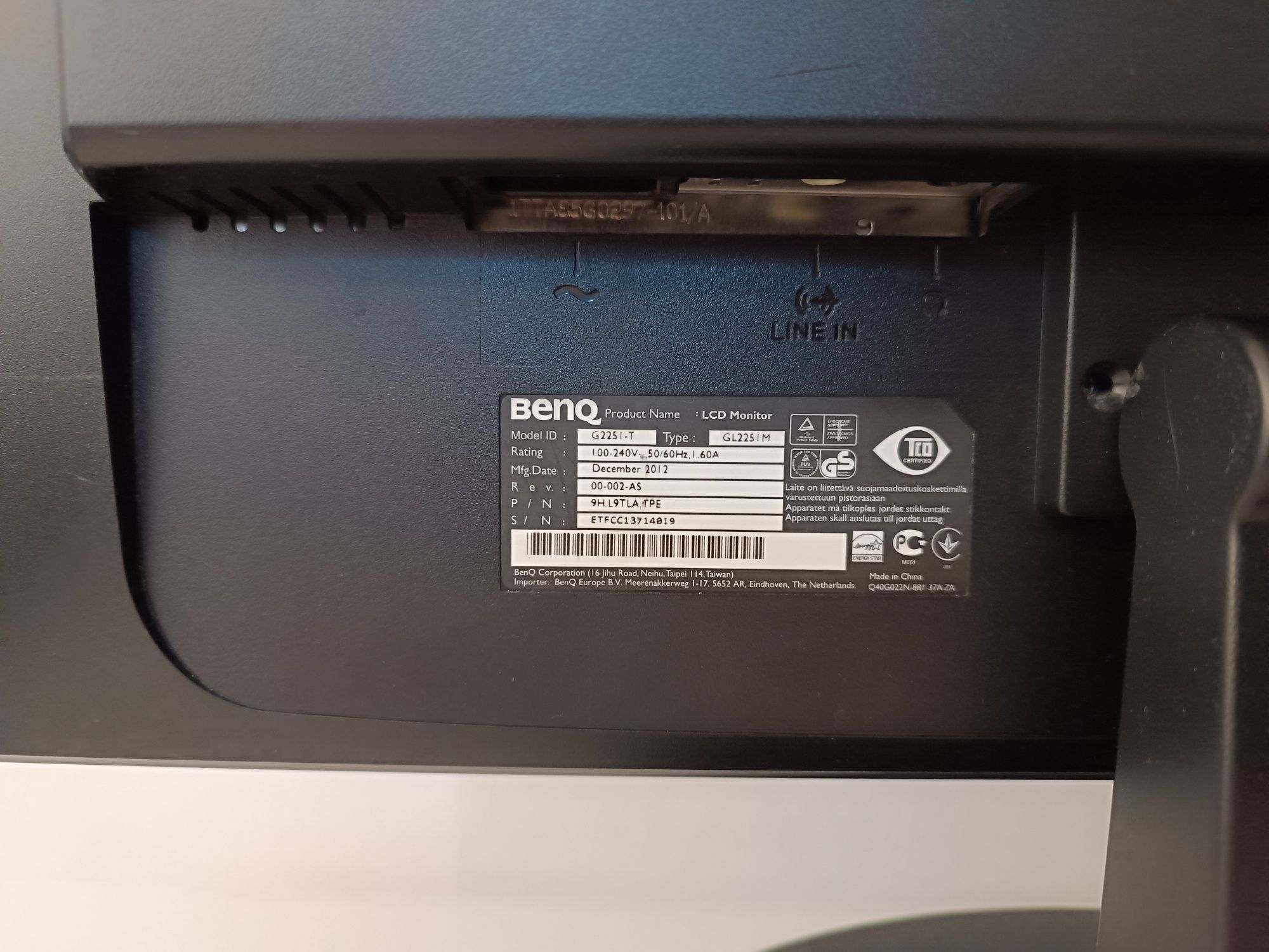 Monitor LCD 21,5" BenQ GL2251 głośniki VGA DVI 100% sprawny
