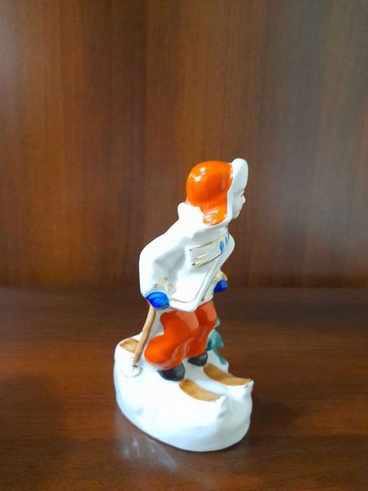 статуэтка - Юный лыжник