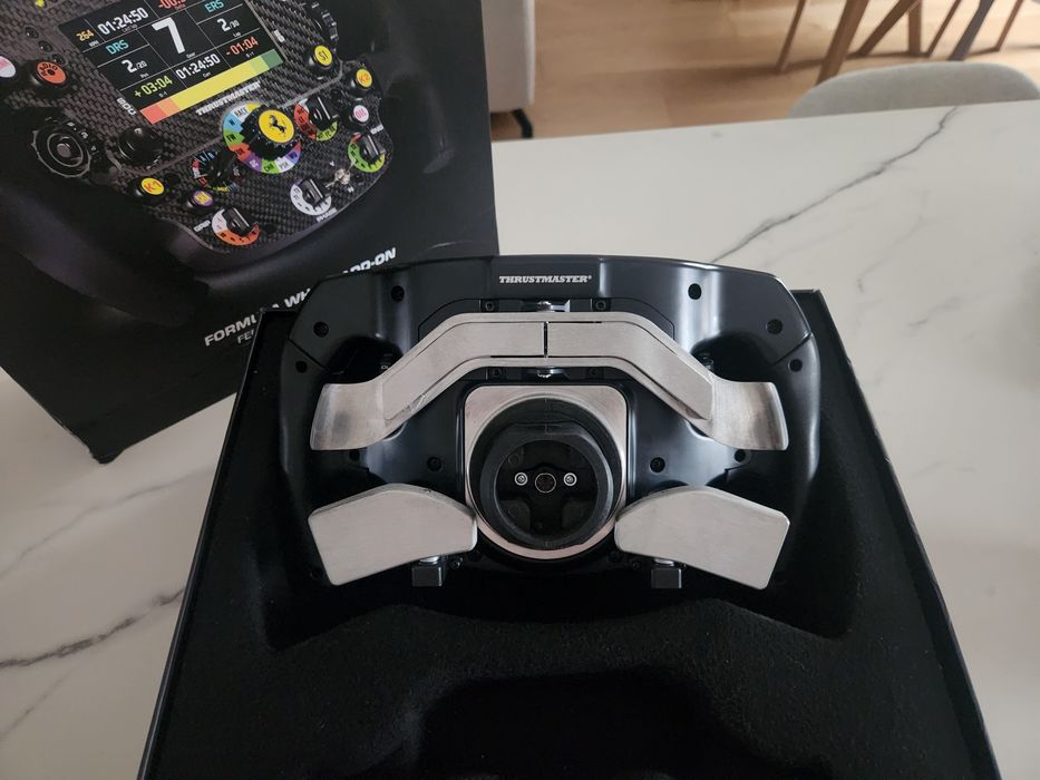 Thrustmaster sf1000 ferrari kierownica