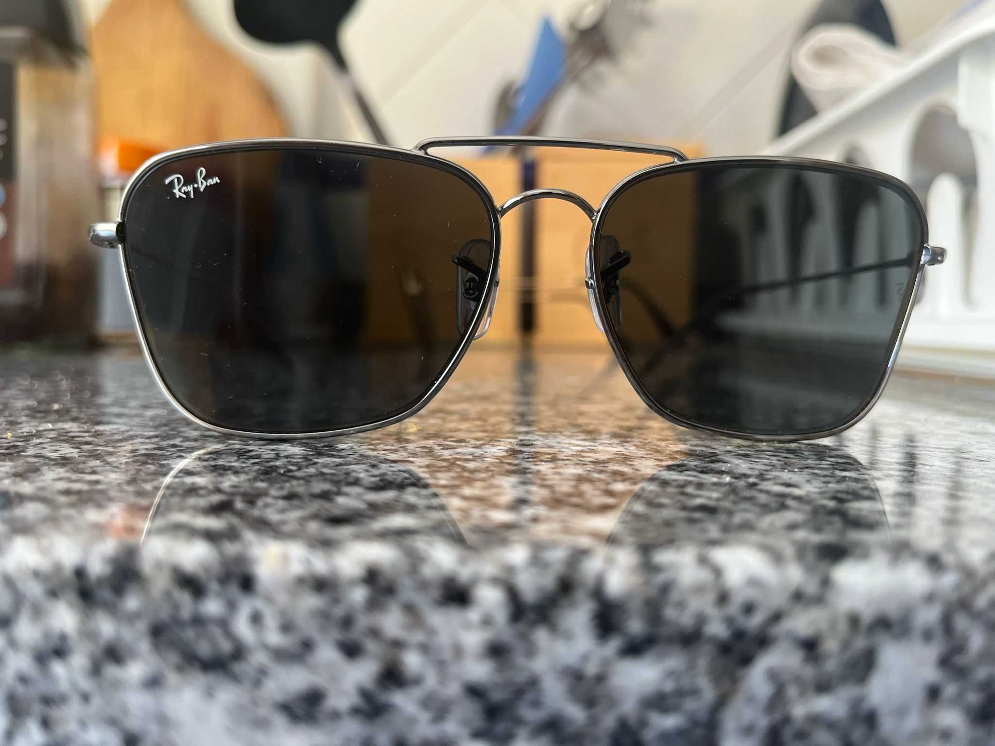 URGENTE - RAY-BAN NOVOS - Vendo óculos de sol