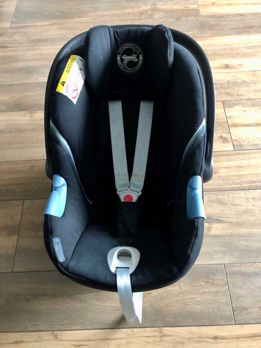 Fotelik z bazą Cybex Aton M
