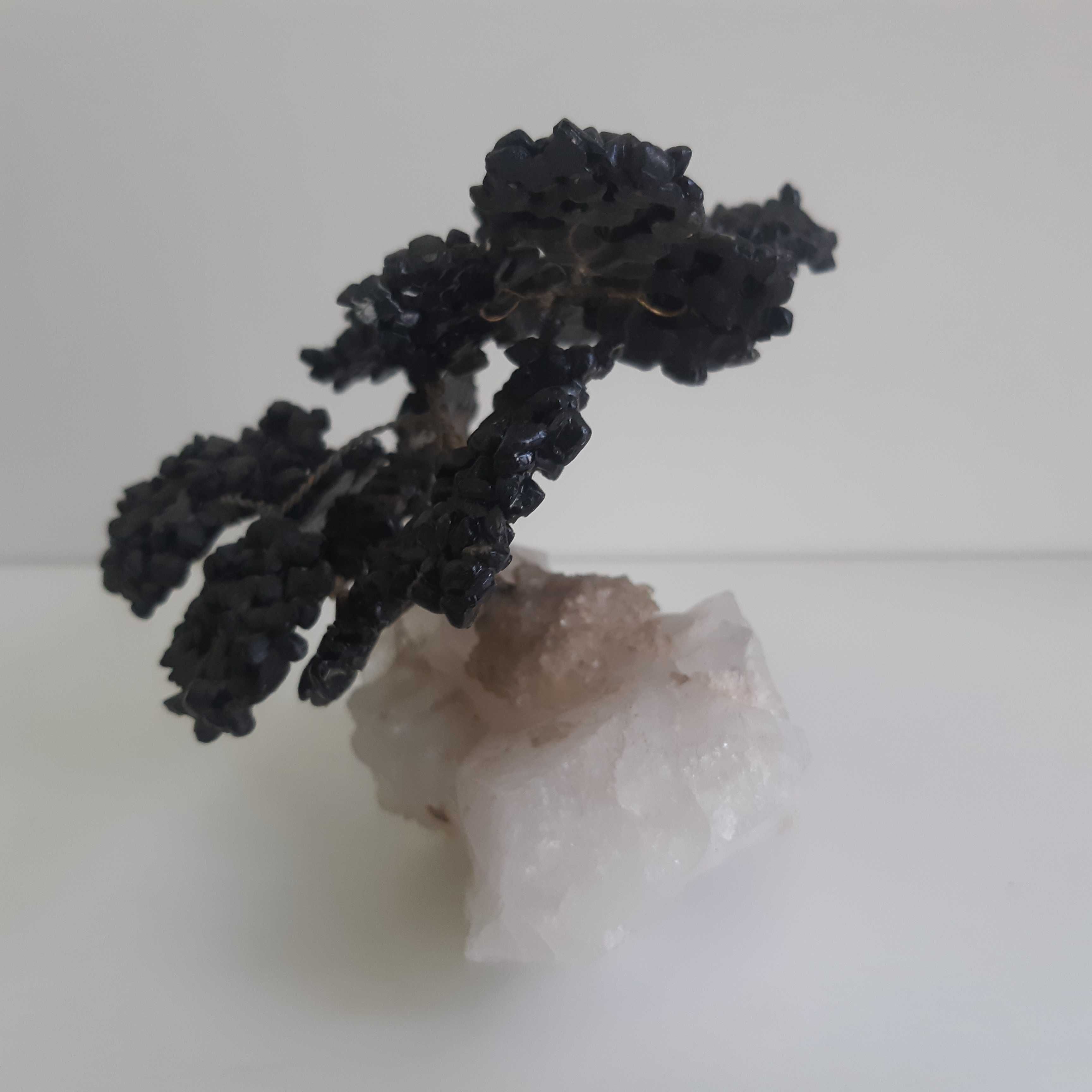 Pequena Árvore Bonsai de Cristais Quartzo Turmalina Negra
