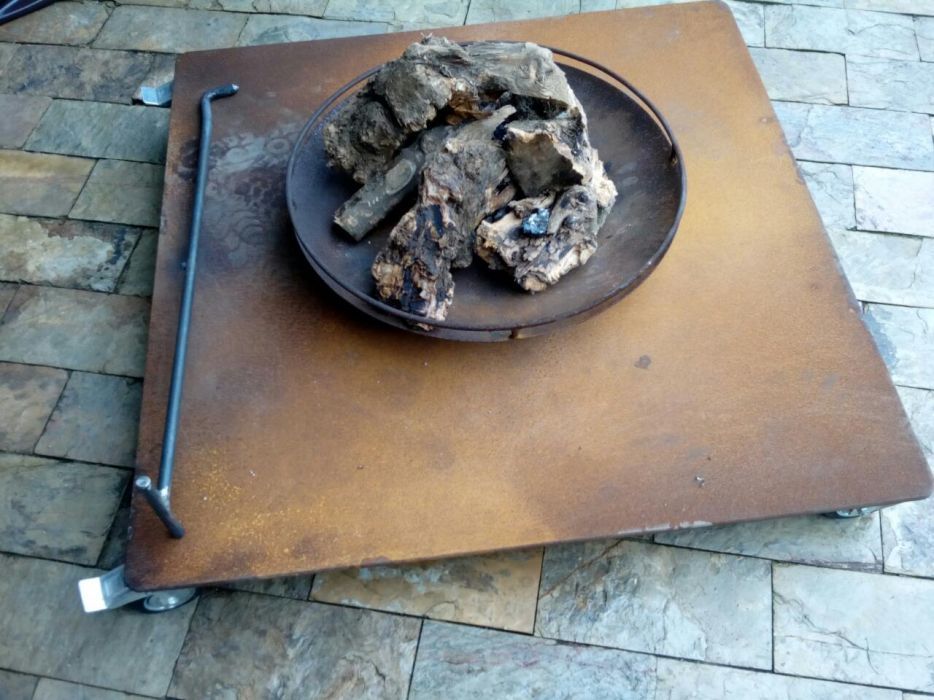 Lareira para fogueira de jardim