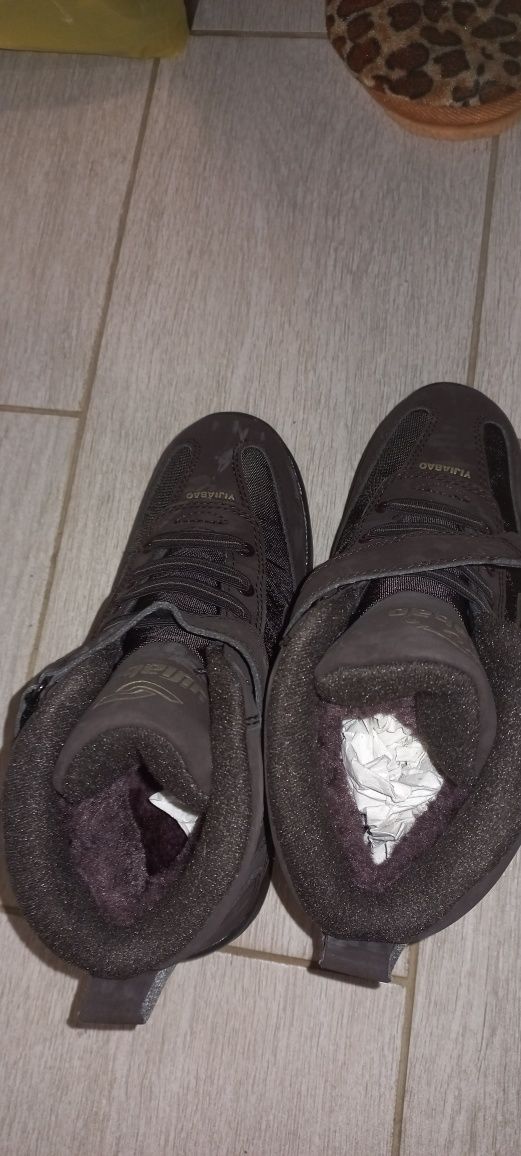 Зимние ботинки новые