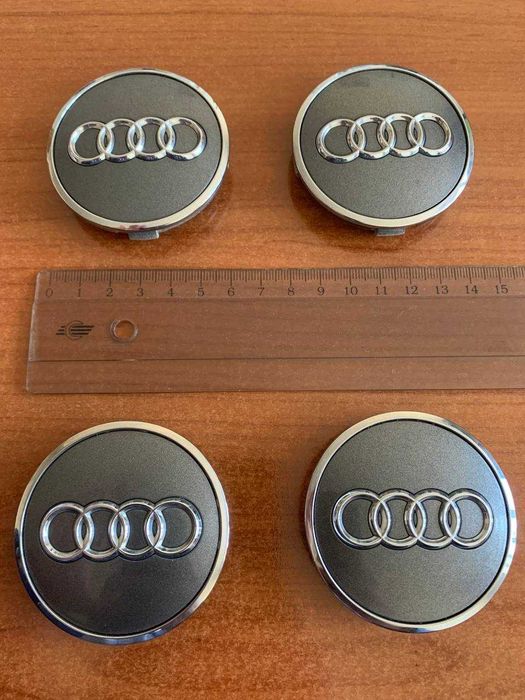 Оригинальные заглушки (колпачки) дисков AUDI E-Tron, 8W0601170