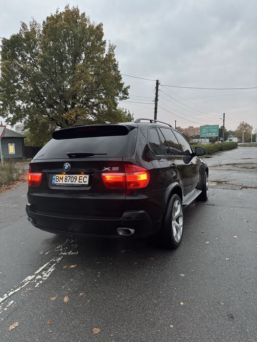 Продам BMW X5 E70, на максимальній комплектації.