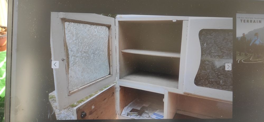 Kredens z czasów PRL stare meble kuchenny bialy prl