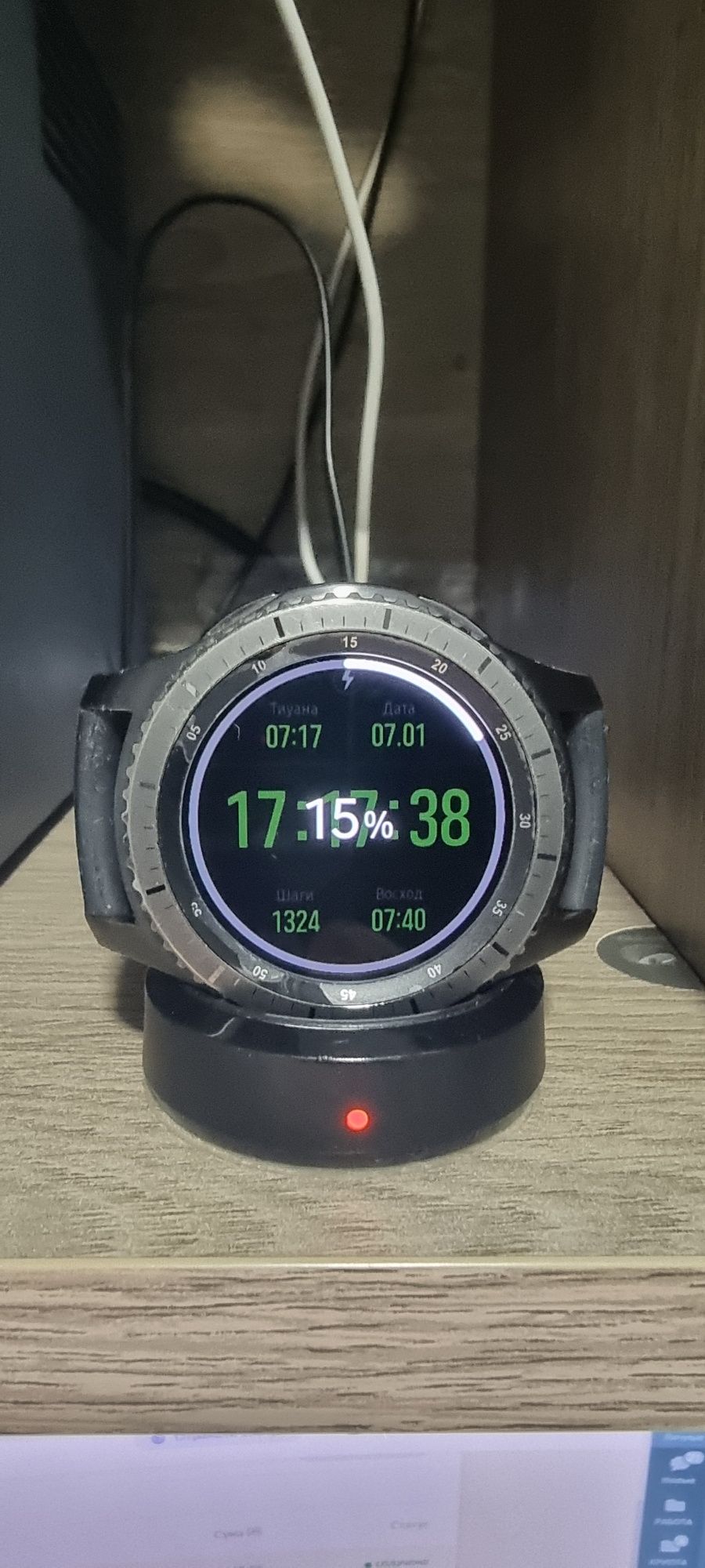Смарт-часы Samsung Gear S3 Frontier (SM-R760).