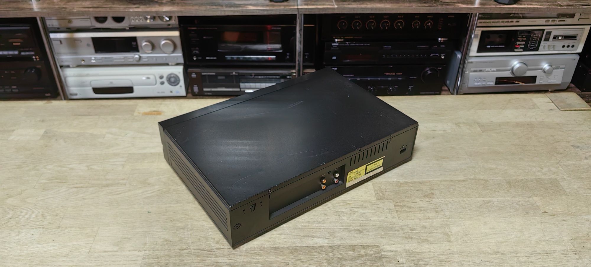 CD програвач Philips CD610