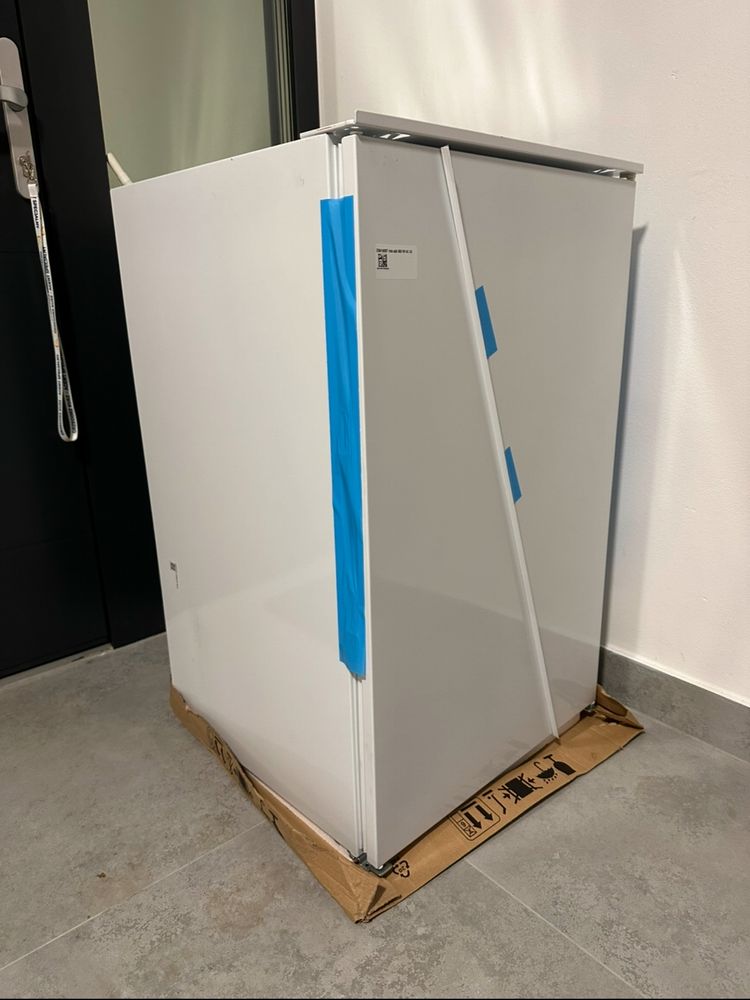 Nowa lodówka Electrolux LRB2AE88S 87,3 cm