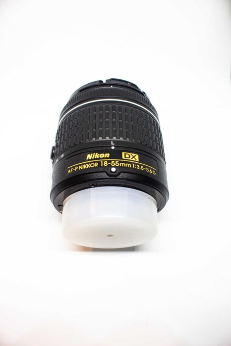 obiektyw Nikon 18-55 mm,
