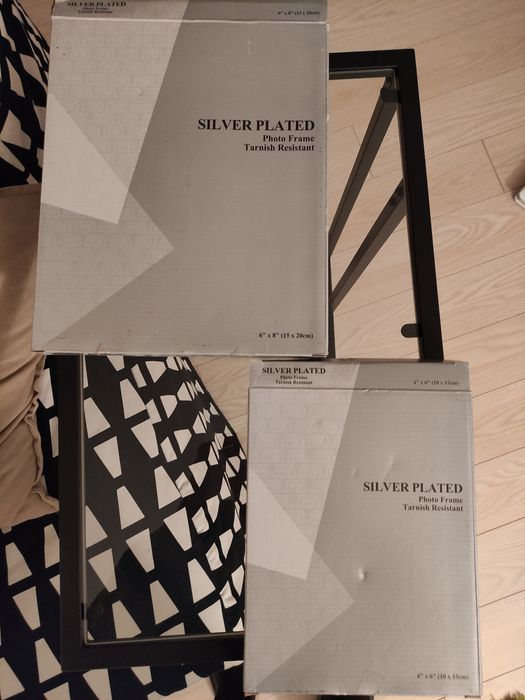 Duas molduras para fotografias