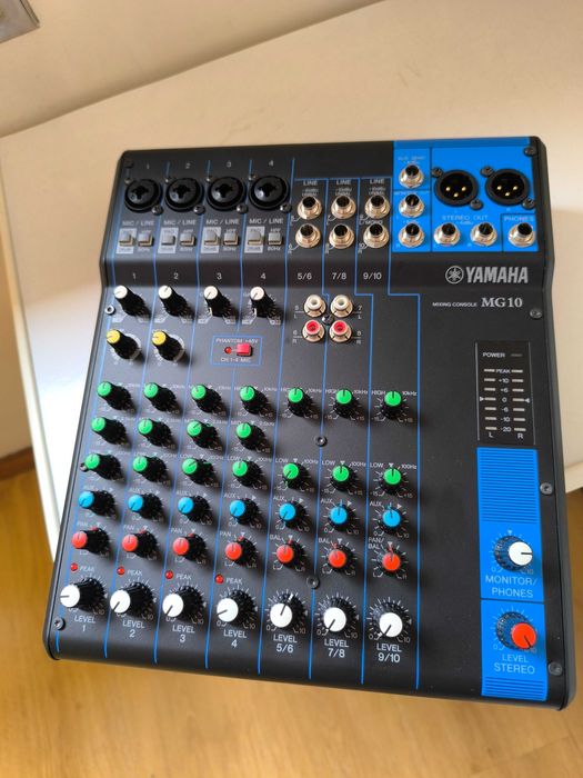 Mesa de Mistura Yamaha MG10