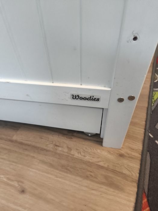 Porządne łóżeczko dla dziecka firmy Woodies