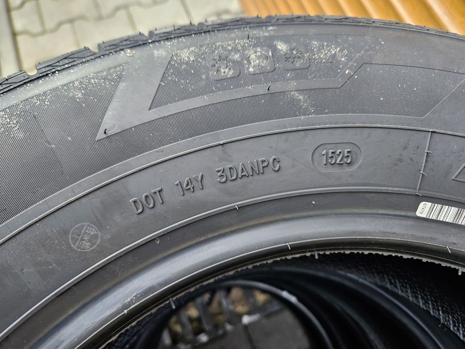 Nowe opony całoroczne 215/65/16C