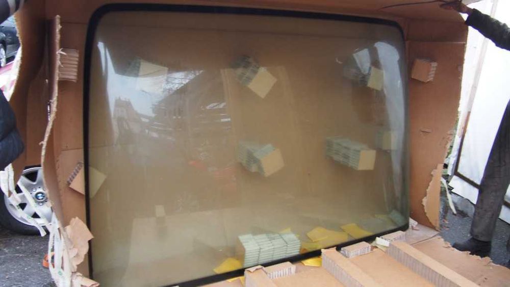 Szyba Iveco Crossway 10,8LE 2015r