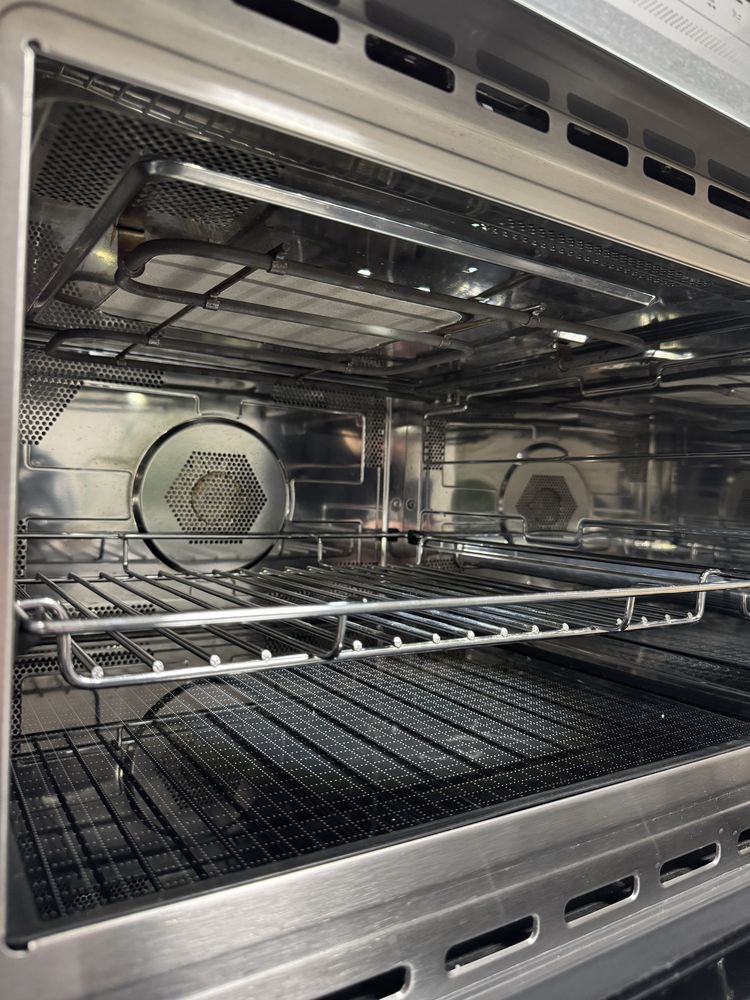 Продам духову шафу з функцією мікрохвильовки