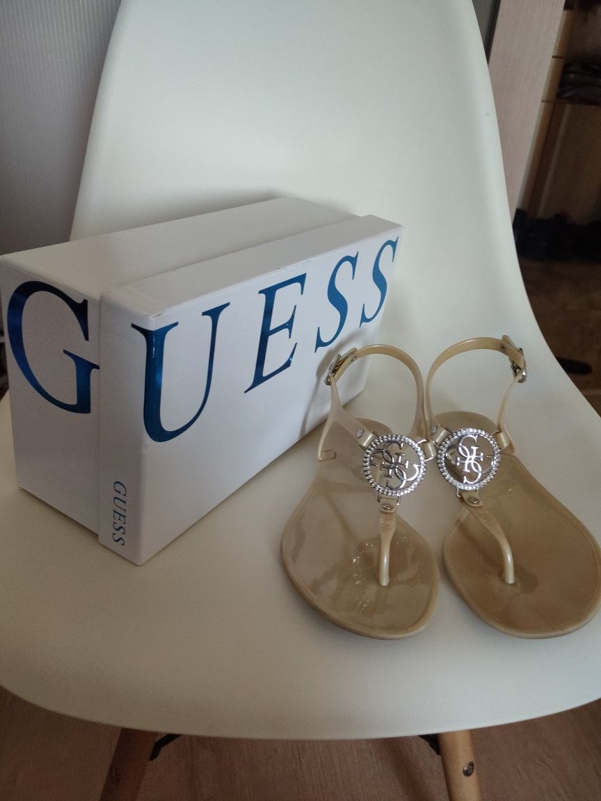 Шльопанці жіночі сандалі силіконові GUESS в'єтнамки