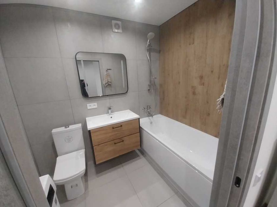 Однокімнатна квартира з євроремонтом на Садах-2.