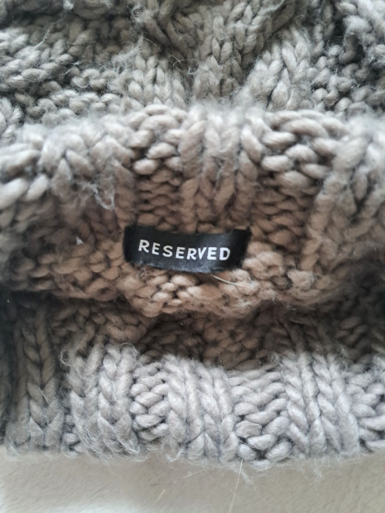 Czapka Z Pomponem Zimowa Szara Reserved