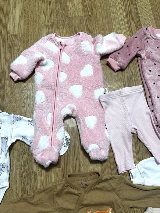 Чоловічки, боді, лосінки, для пеленання немовля 56-62