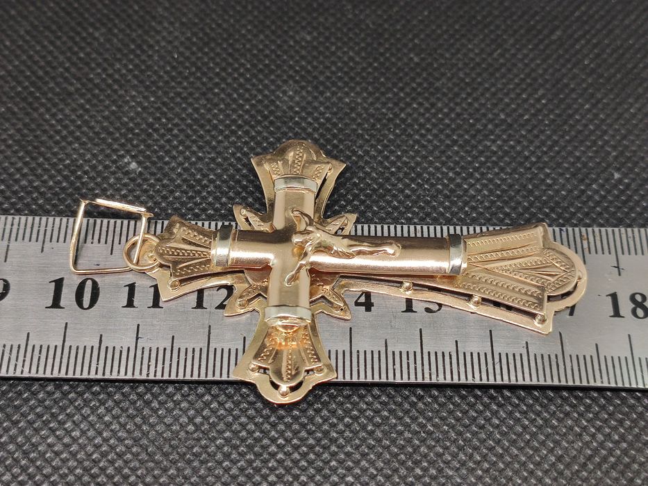 Крест золотой 75мм