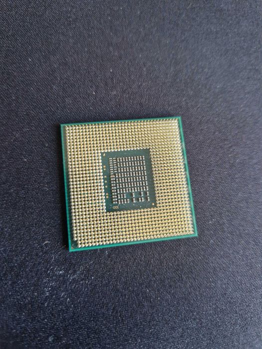 Procesor Intel i3-2330M - SR04J