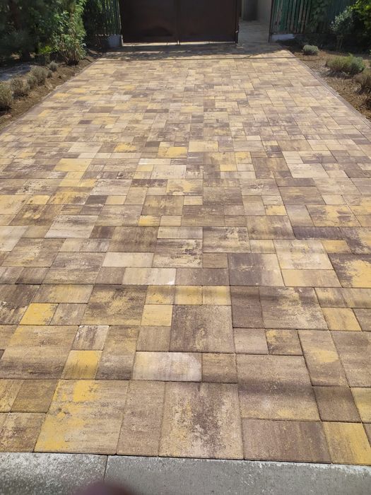 Укладка тротуарной плитки