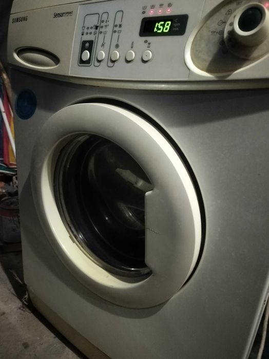 Продам SAMSUNG F1013J