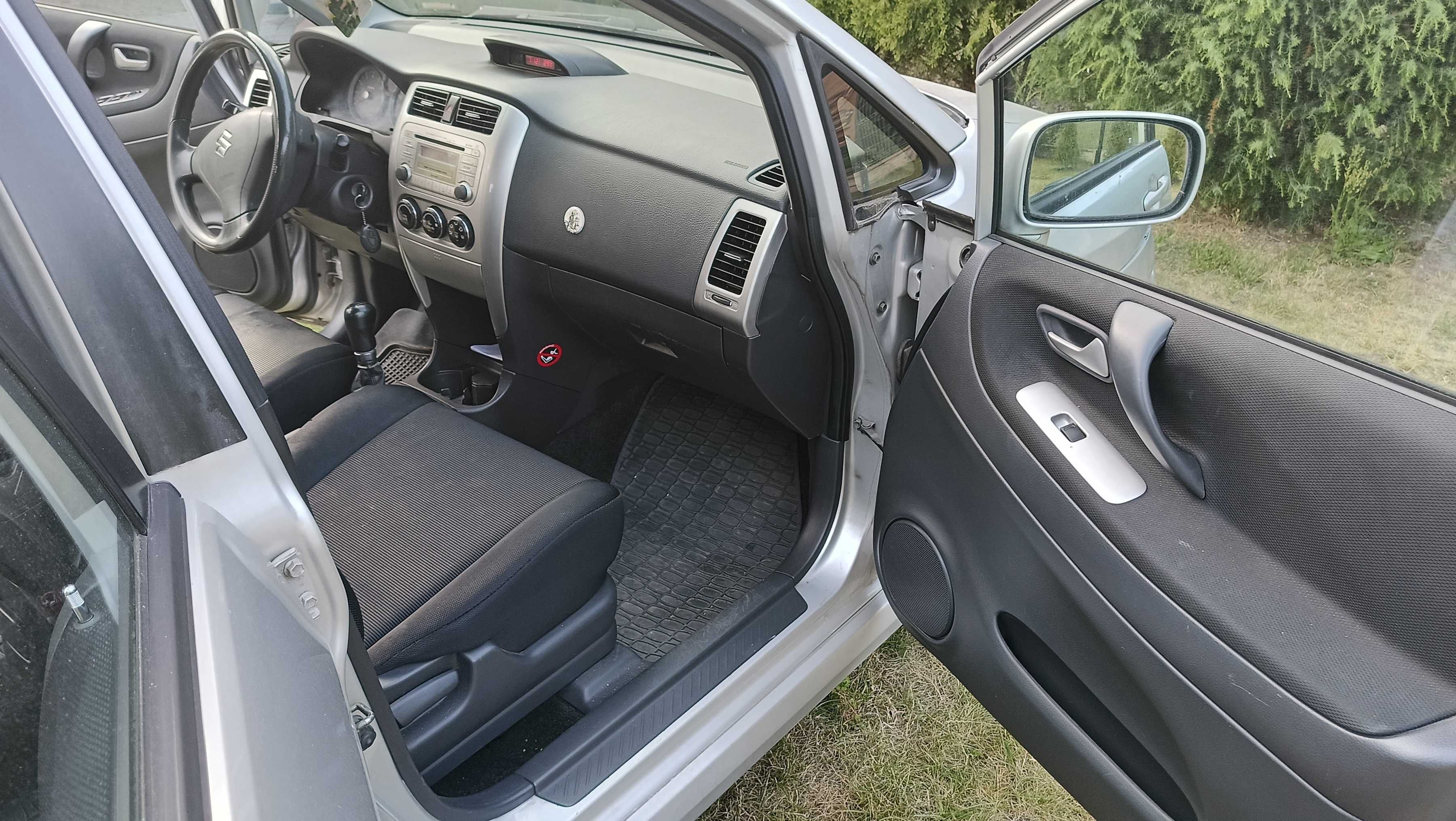 Suzuki Liana 1.6 2005r.