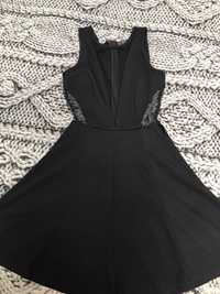 Sukienka siateczka mini wycięcia mała czarna