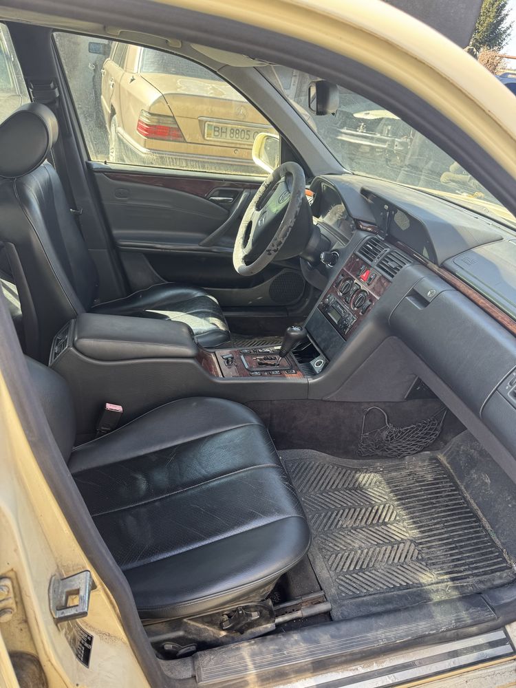 В разборе Merсedes Benz Мерседес